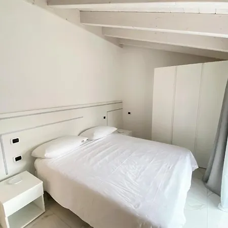 Apartment Superior Apt Lake Como Colico